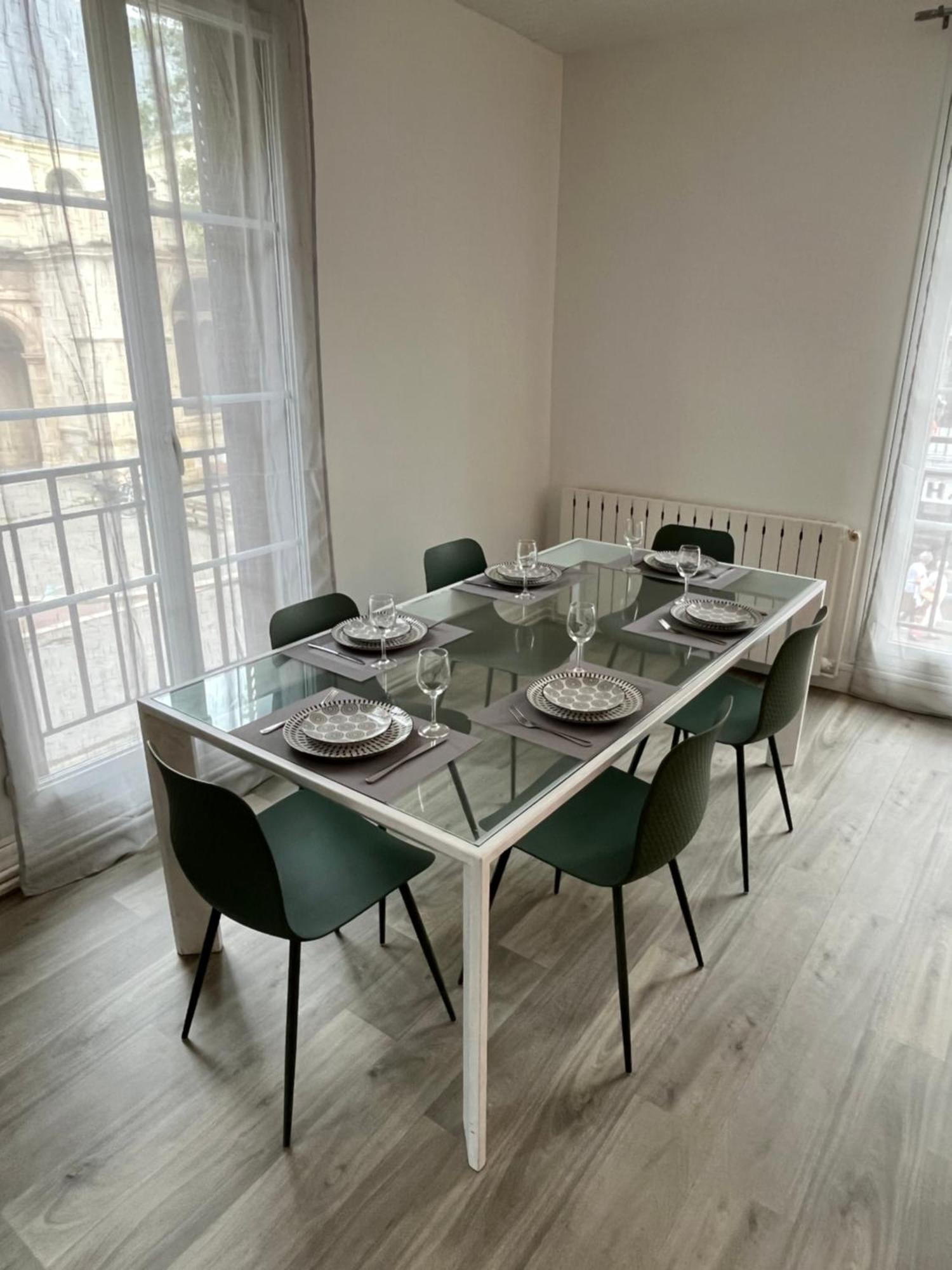 Vivez Au Coeur Historique - St Francois - Grand Confortable Apartment *